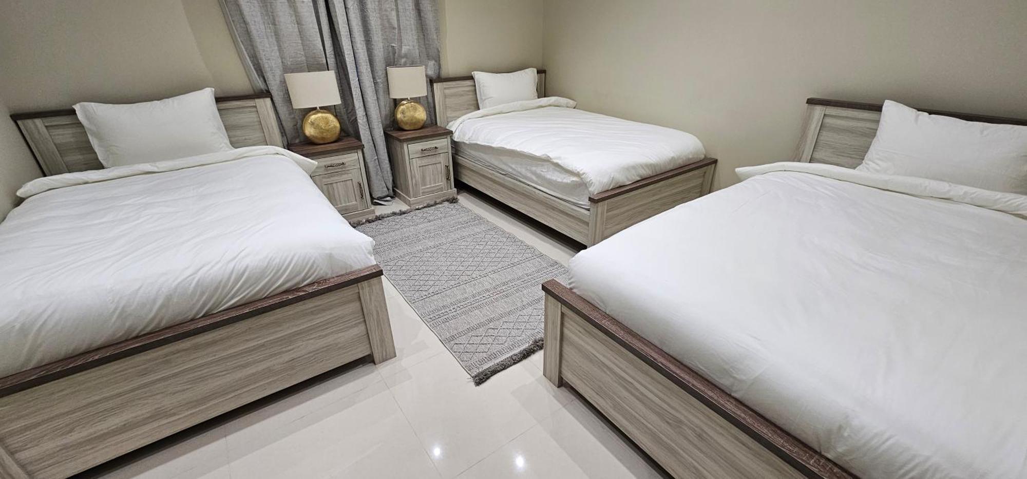 الشقق الفاخرة Modern Apartments Of 3 Bedrooms 5 Minutes To Haram マディーナ エクステリア 写真