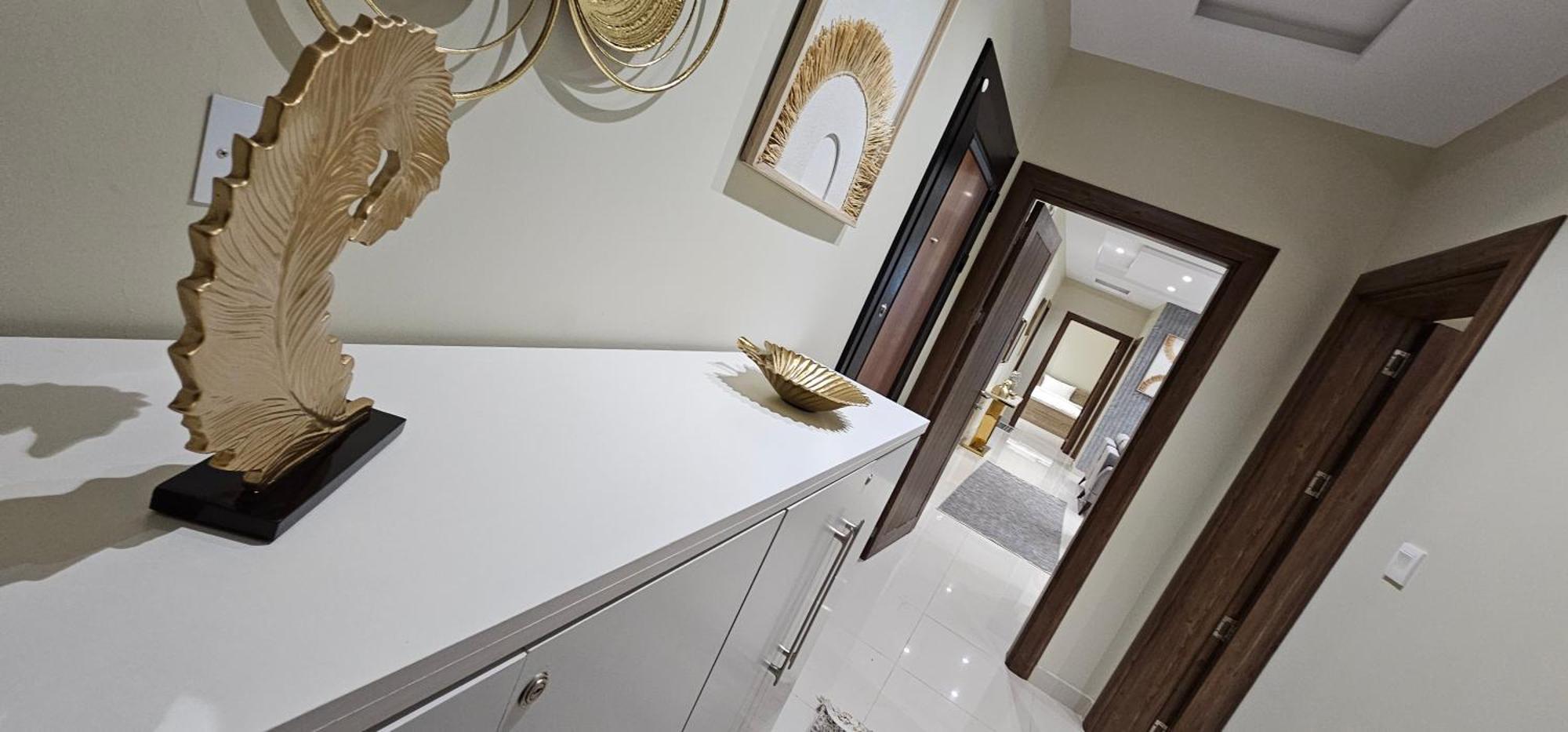 الشقق الفاخرة Modern Apartments Of 3 Bedrooms 5 Minutes To Haram マディーナ エクステリア 写真