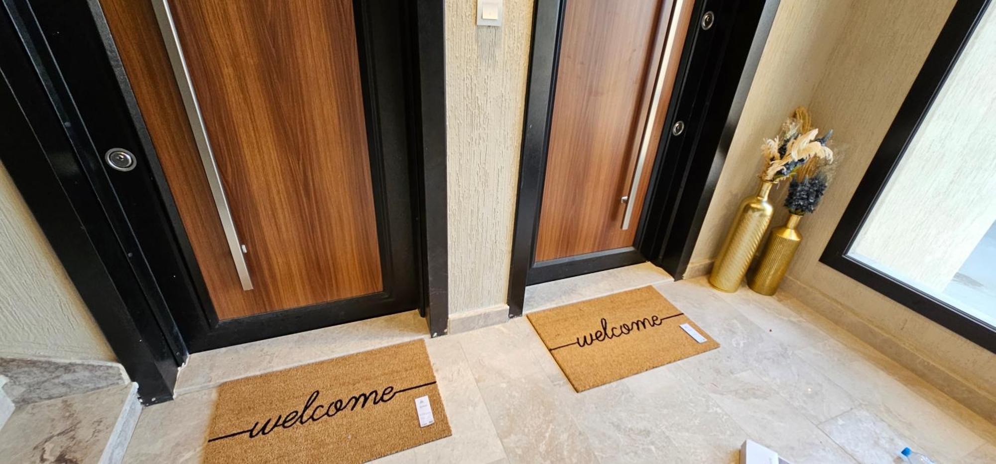 الشقق الفاخرة Modern Apartments Of 3 Bedrooms 5 Minutes To Haram マディーナ エクステリア 写真