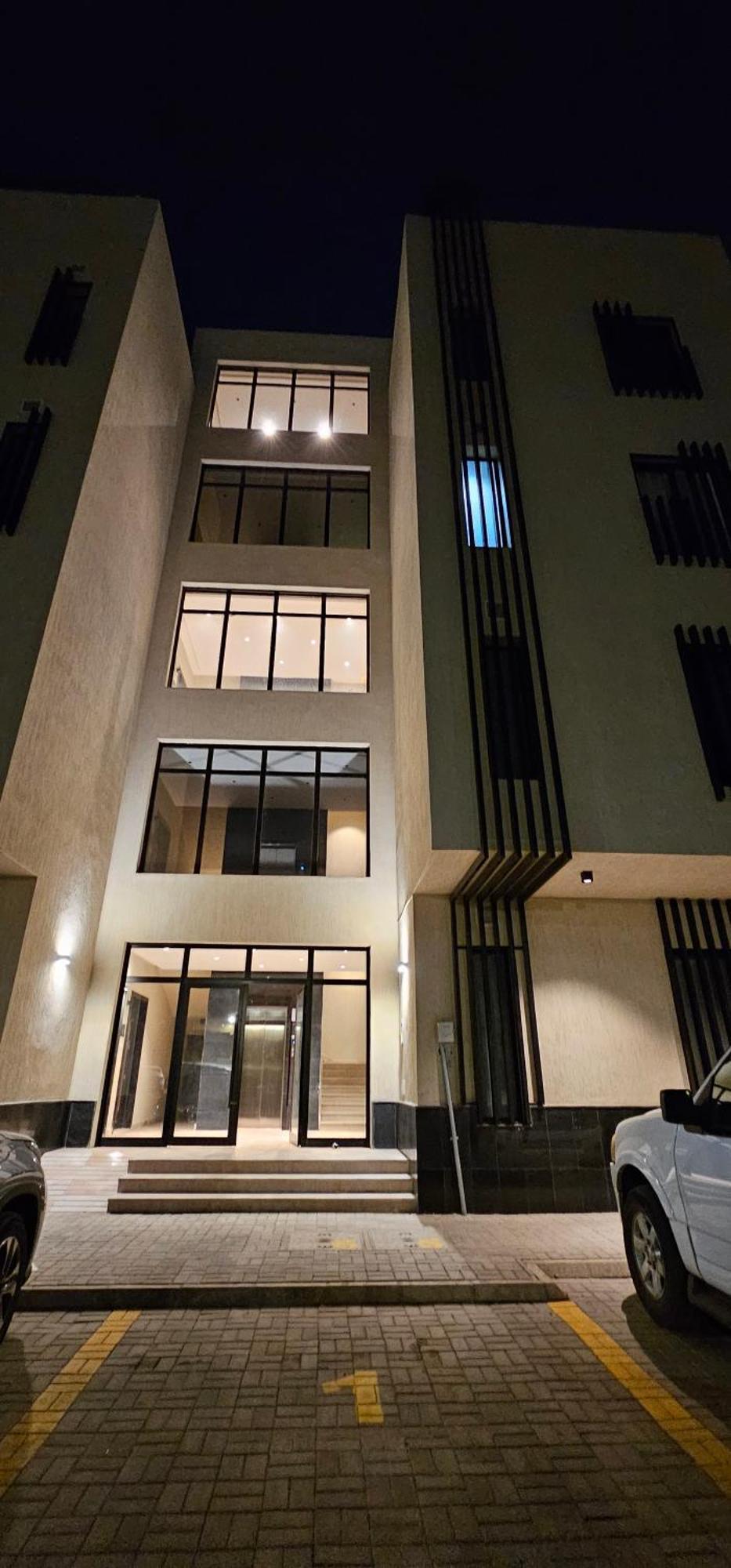 الشقق الفاخرة Modern Apartments Of 3 Bedrooms 5 Minutes To Haram マディーナ エクステリア 写真