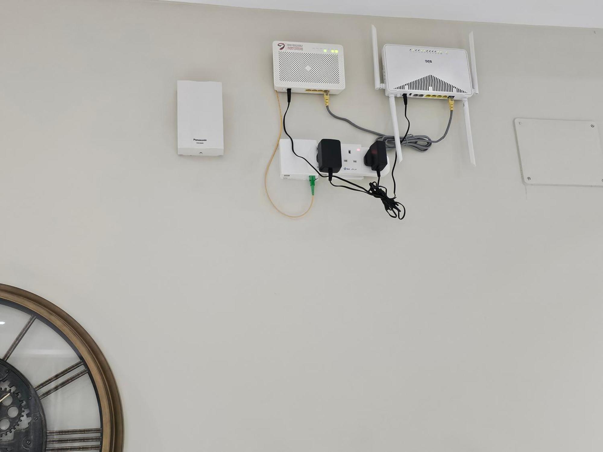 الشقق الفاخرة Modern Apartments Of 3 Bedrooms 5 Minutes To Haram マディーナ エクステリア 写真